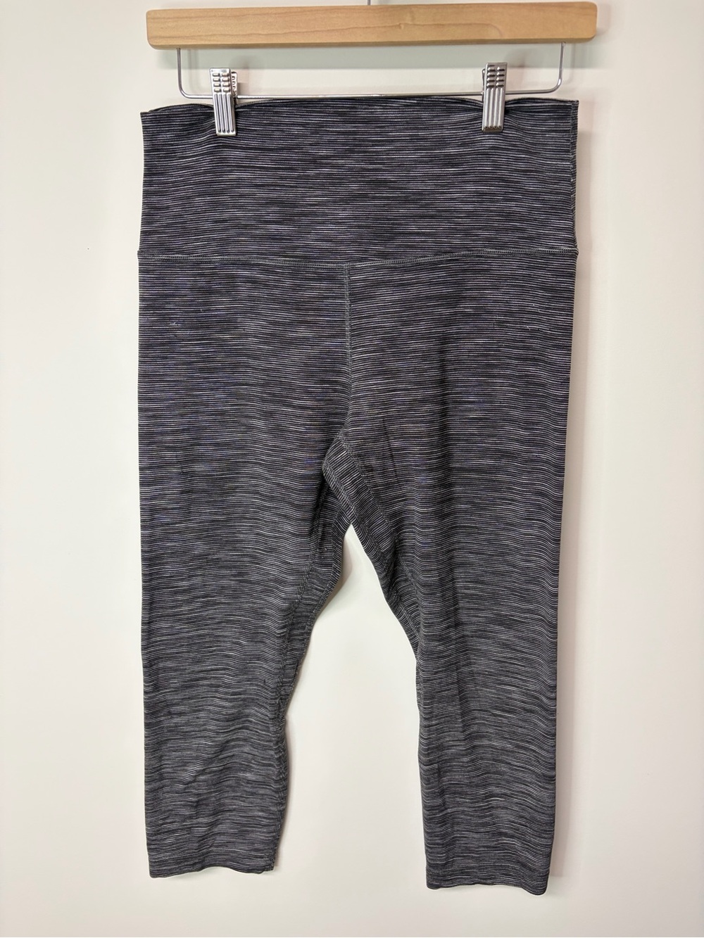 Lululemon Wunder Under Crop Leggings Black White Stripe Size 10